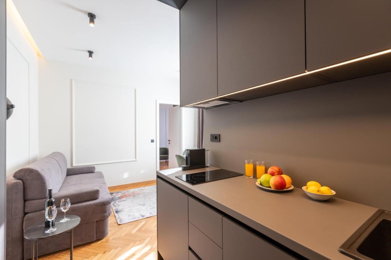 Loox Boutique Apartments Gunduliceva 자그레브 외부 사진