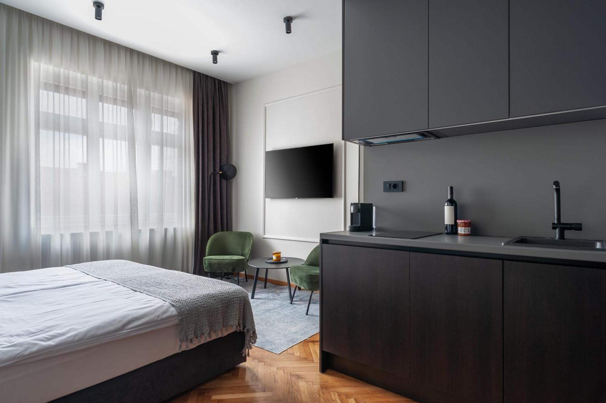 Loox Boutique Apartments Gunduliceva 자그레브 외부 사진